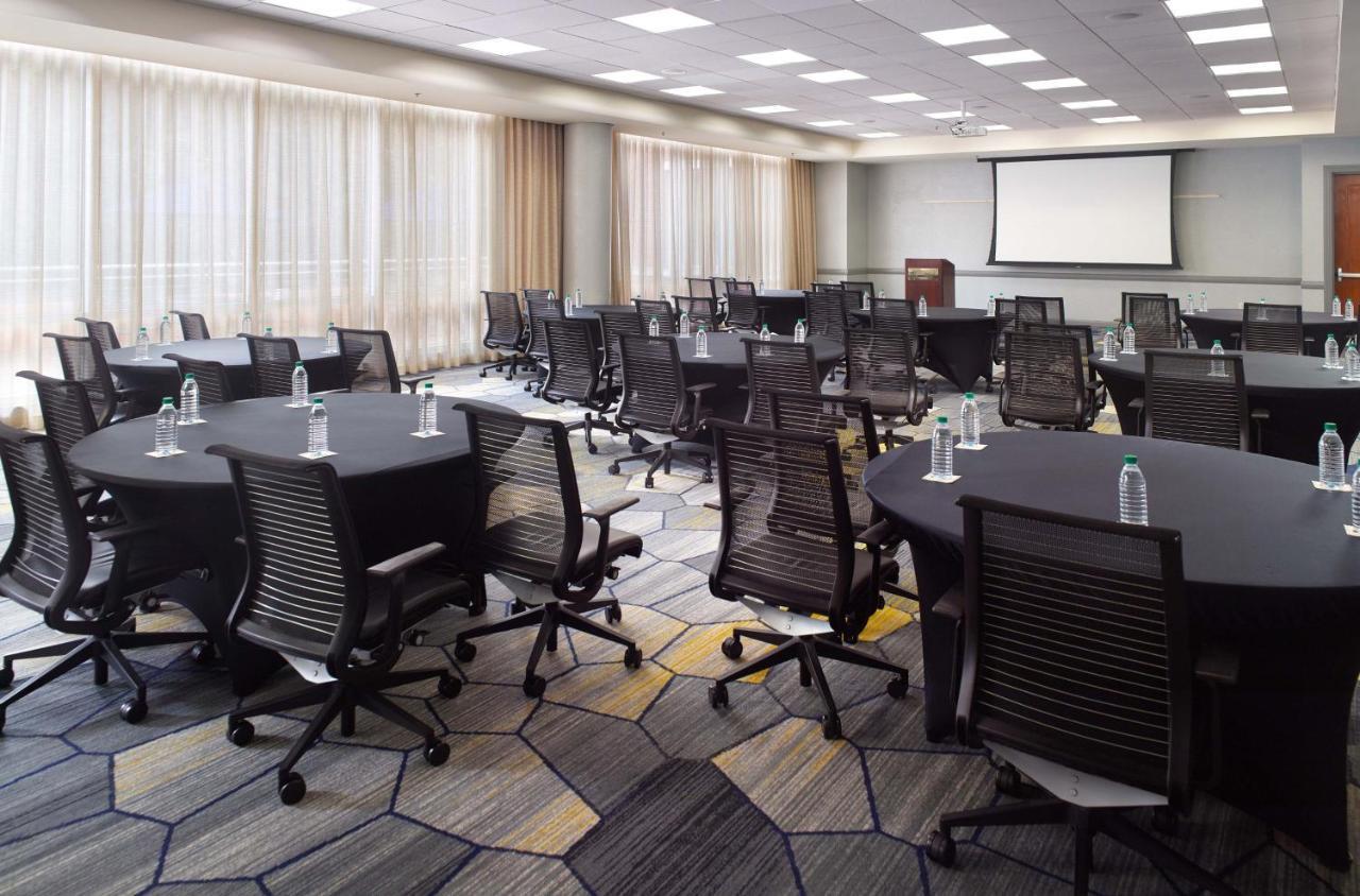 Hotel Georgia Tech And Conference Center 4*